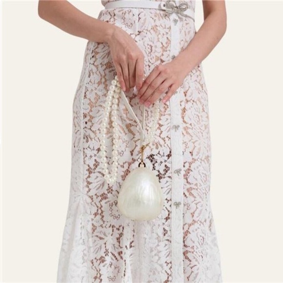 Pearl Acrylic Egg-Shaped Clutch – Marble Evening Purse with Chain - Picture 4 of 6